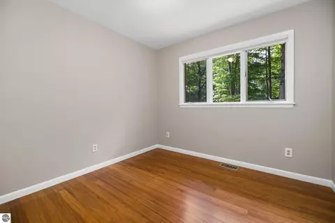 Bedroom - 1513 Melody Ln, Interlochen, MI 49643 photo 2 of 7