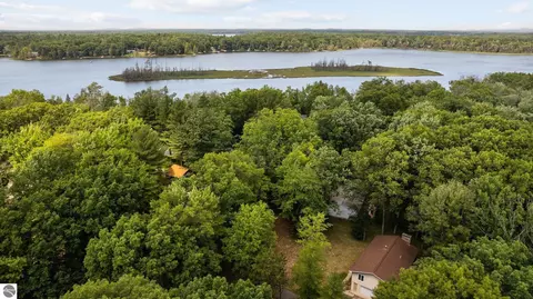 View/Area - 1513 Melody Ln, Interlochen, MI 49643 photo 2 of 9