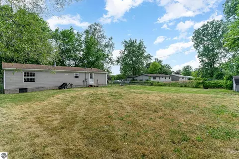 Exterior - 3745 E Millbrook Rd, Mount Pleasant, MI 48858 photo 2 of 4