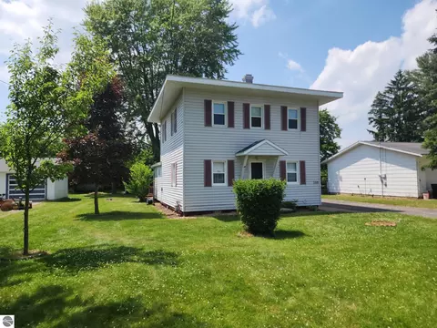 209 Evans St, East Tawas, MI 48730