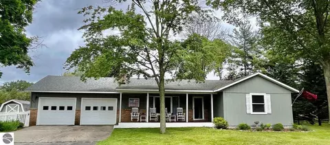 516 Mercer, East Tawas, MI 48730
