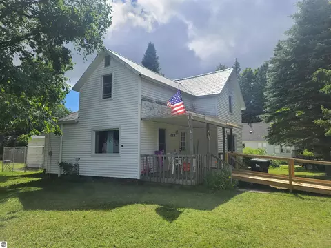 228 E Hinman St, Mancelona, MI 49659