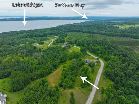1950 N Blue Water Ct, Suttons Bay, MI 49682