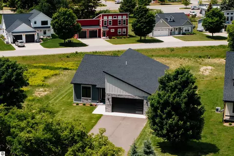 11558 S Crescent Dr #41, Empire, MI 49630