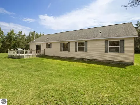 2770 Mohawk Trce, Interlochen, MI 49643 photo 5