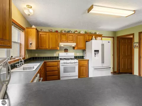 2770 Mohawk Trce, Interlochen, MI 49643 photo 16