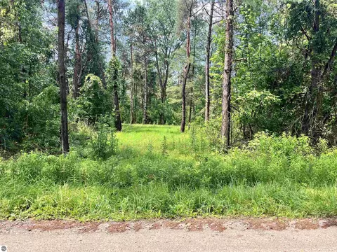 Nka Huron, Au Gres, MI 48703 photo 4