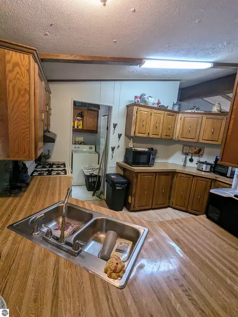 1701 Edson Rd, Harrison, MI 48625 photo 9