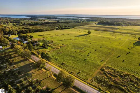 5664 Parcel C Cairn Hwy, Kewadin, MI 49648