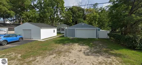 1310 S Union St, Traverse City, MI 49684