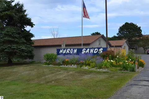 4350 N Us-23 #504, Oscoda, MI 48750