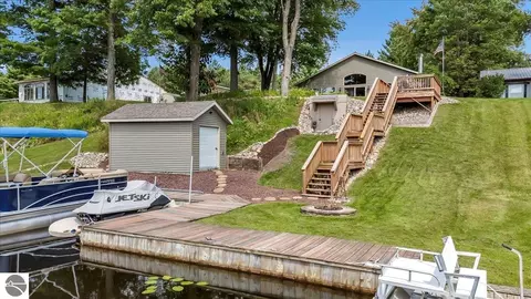 2896 E Lake Dr, Lupton, MI 48635 photo 7