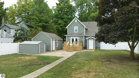Exterior - 206 W Maple St, Shepherd, MI 48883 photo 11 of 11
