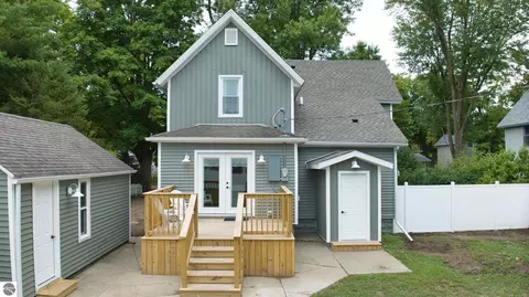 Exterior - 206 W Maple St, Shepherd, MI 48883 photo 7 of 11