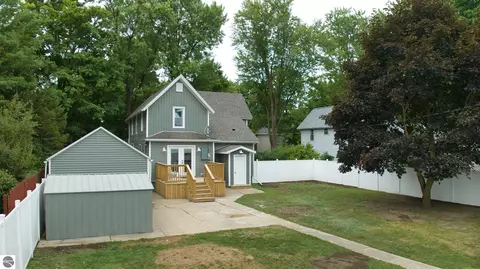 Exterior - 206 W Maple St, Shepherd, MI 48883 photo 9 of 11