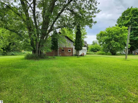 V/l Beecher, Thompsonville, MI 49683