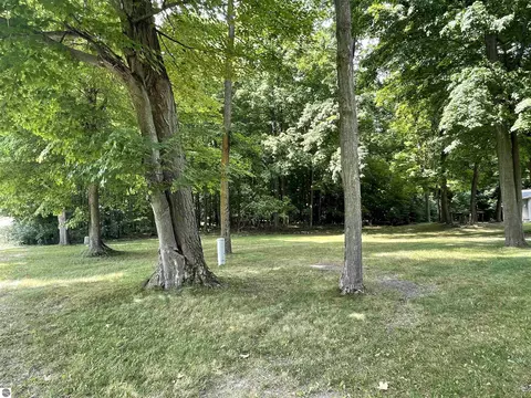 3250 Juniper Dr, Farwell, MI 48622 photo 15