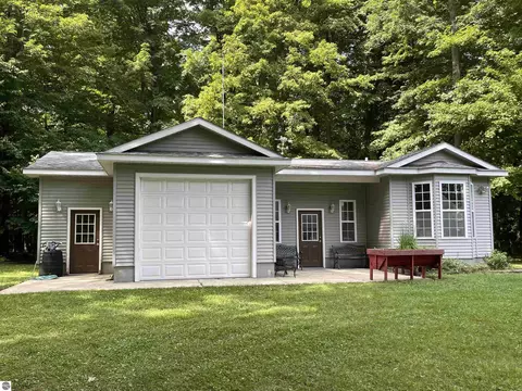 3250 Juniper Dr, Farwell, MI 48622 photo 69