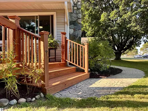 509 E Third St, Elk Rapids, MI 49629 photo 2