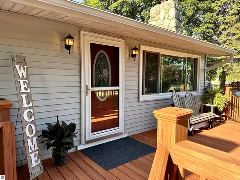 509 E Third St, Elk Rapids, MI 49629 photo 3