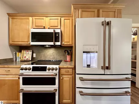 509 E Third St, Elk Rapids, MI 49629 photo 21