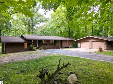 303 Hiawatha, Mount Pleasant, MI 48858