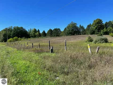 0 E Lincoln Rd, Cedar, MI 49621