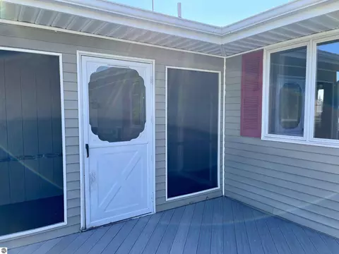 2330 E Surrey Rd, Farwell, MI 48622 photo 57