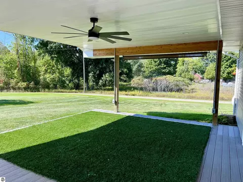 2330 E Surrey Rd, Farwell, MI 48622 photo 16