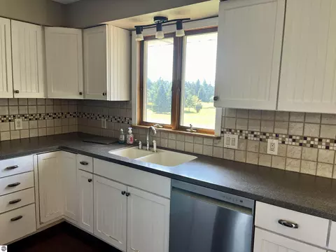 2330 E Surrey Rd, Farwell, MI 48622 photo 52