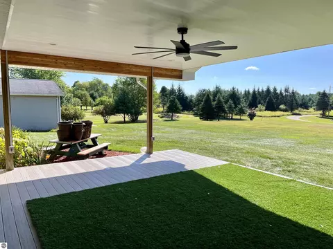 2330 E Surrey Rd, Farwell, MI 48622 photo 17