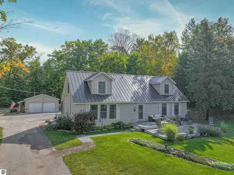 3475 S Stanley St, Lake Leelanau, MI 49653