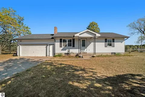 16980 Springdale Rd, Thompsonville, MI 49683