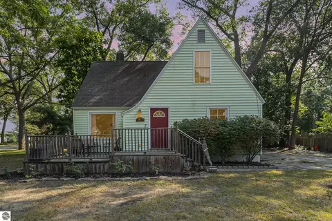 2876 Worden Rd, Norton Shores, MI 49444