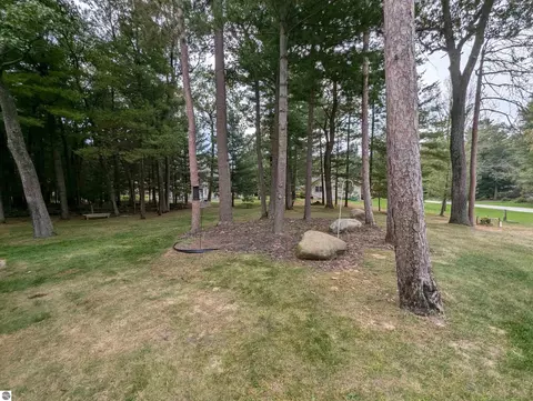 5089 Golfview Dr, Au Gres, MI 48703 photo 10
