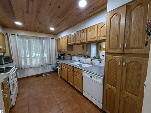 5089 Golfview Dr, Au Gres, MI 48703 photo 17