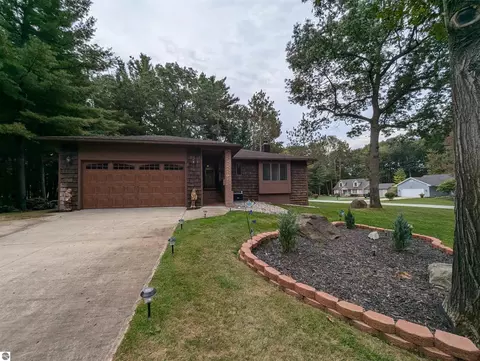 5089 Golfview Dr, Au Gres, MI 48703 photo 3