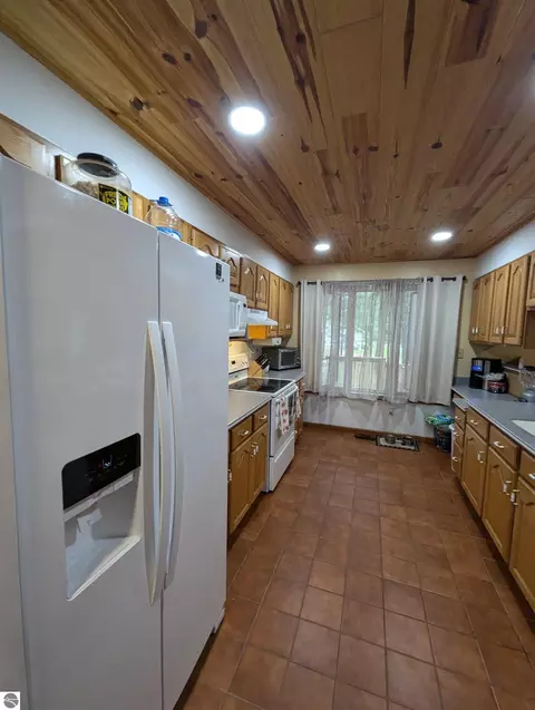 5089 Golfview Dr, Au Gres, MI 48703 photo 18