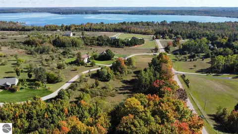 0 Palaestrum Rd, Williamsburg, MI 49690