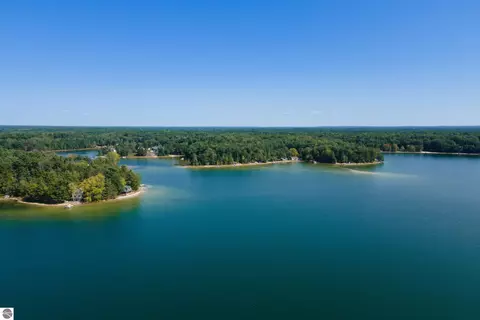 5362 Scout Camp Rd, Traverse City, MI 49696