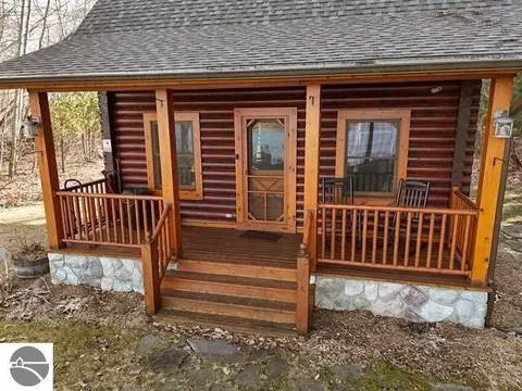 3900 Swaney Rd, Traverse City, MI 49686