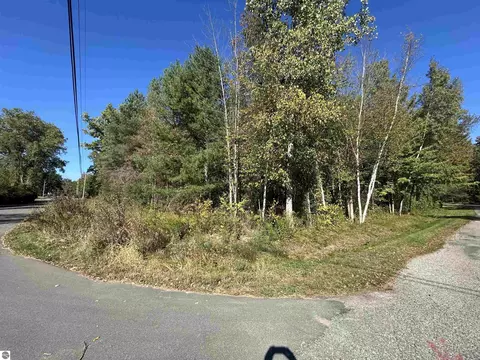 lot39 Lena Dr, Clare, MI 48617