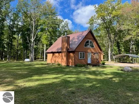 7864 S 1 Rd, Harrietta, MI 49638 photo 3