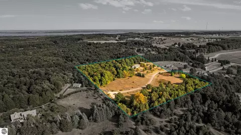 11801 South Trails End, Cedar, MI 49621