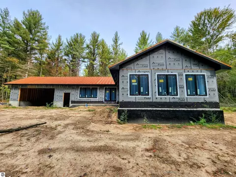 2223 Greenwood Rd, Alger, MI 48610
