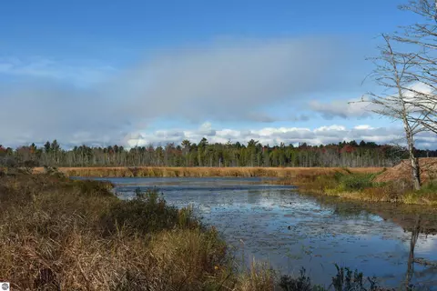 02 Rainbow Dr, East Tawas, MI 48730