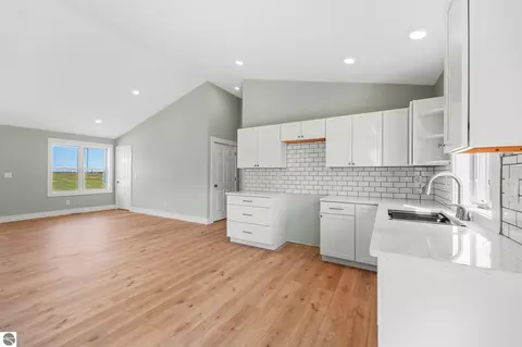4446 Edwin Blvd, Grawn, MI 49637 photo 9