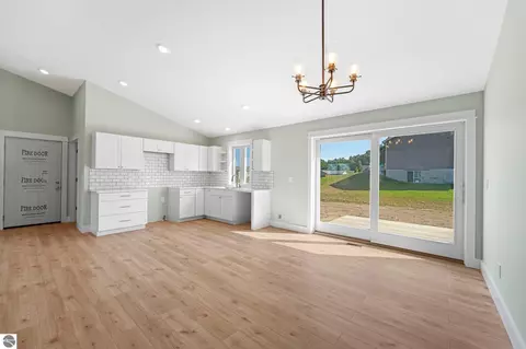 4446 Edwin Blvd, Grawn, MI 49637 photo 7