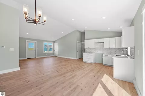 4446 Edwin Blvd, Grawn, MI 49637 photo 8