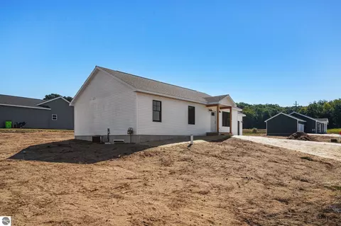 4468 Edwin Blvd, Grawn, MI 49637 photo 6